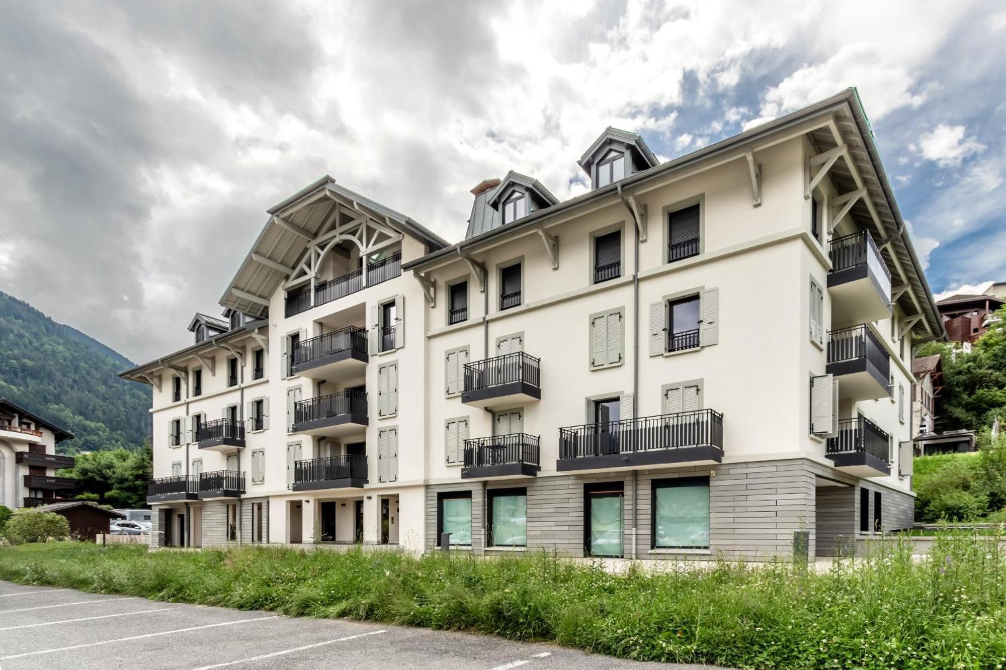 Alpina - Renove Et Skis Aux Pieds Saint-Gervais-les-Bains Exterior photo